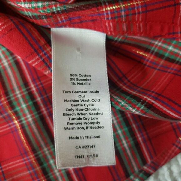 Talbots Non Iron Shirt Top Tartan Red Plaid Gold Button Holiday Womens Size 6p - Picture 4 of 10